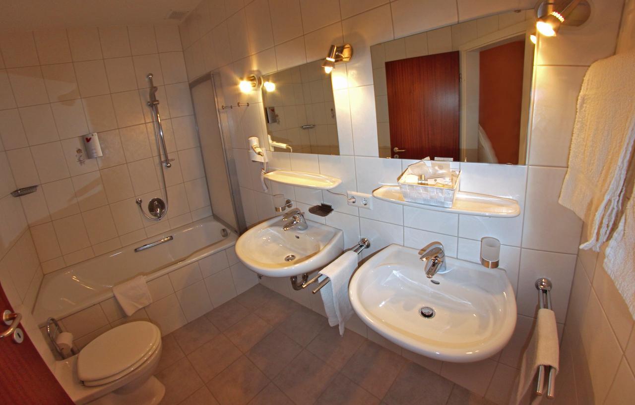 Gesundheitshotel Roessle Bad Wurzach Exteriör bild